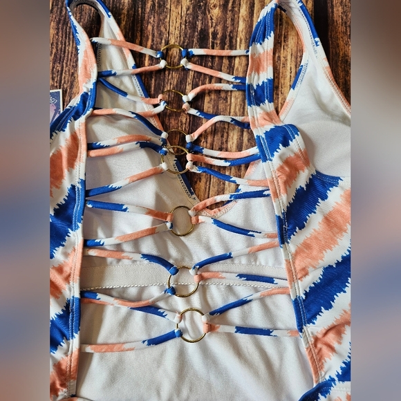 YMI Size XL One Piece Striped Swimsuit Strap Metal Ring Detail Lace Up Back NWT - Picture 5 of 7